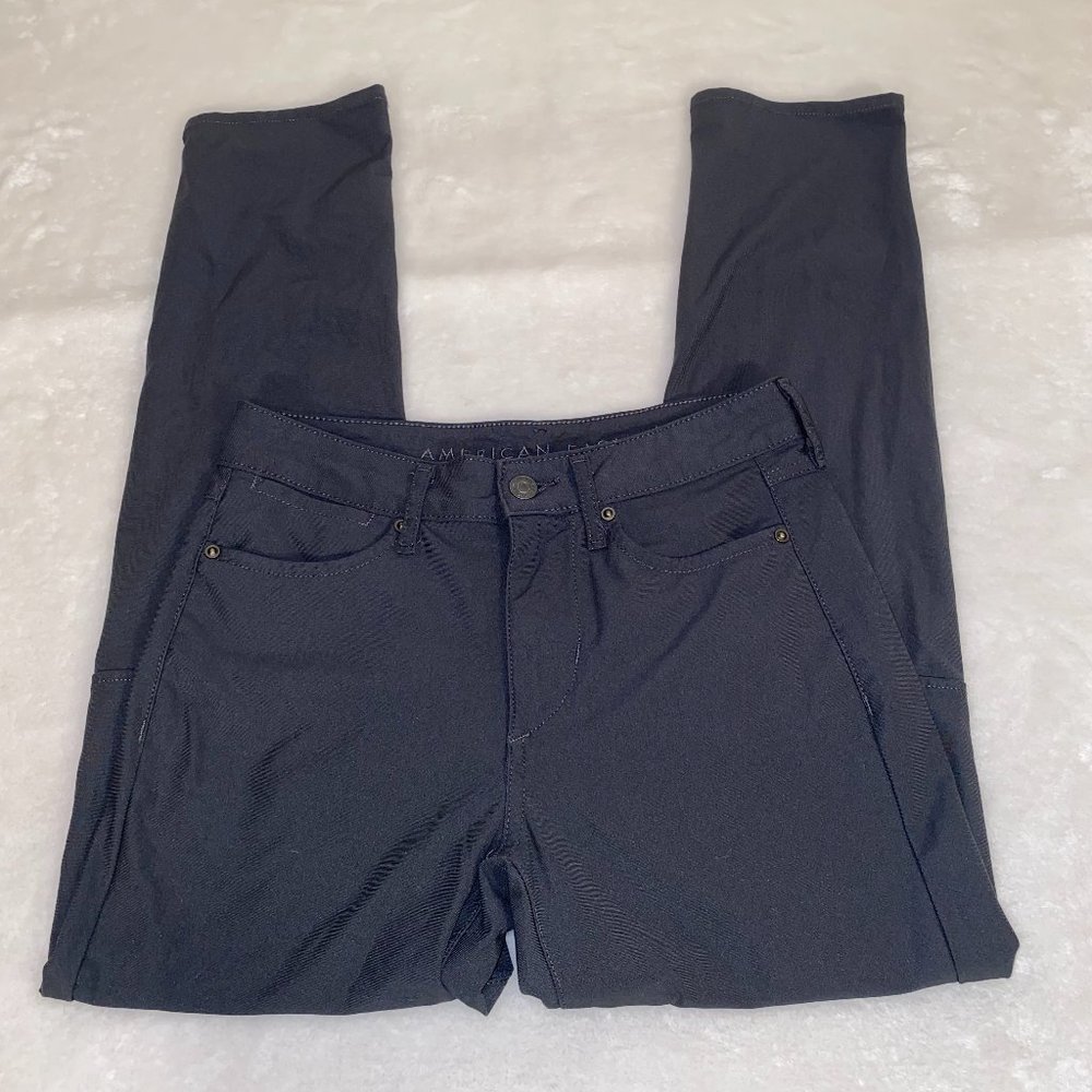 - American Eagle 26 x 28 grey stretchy jeans pants EUC